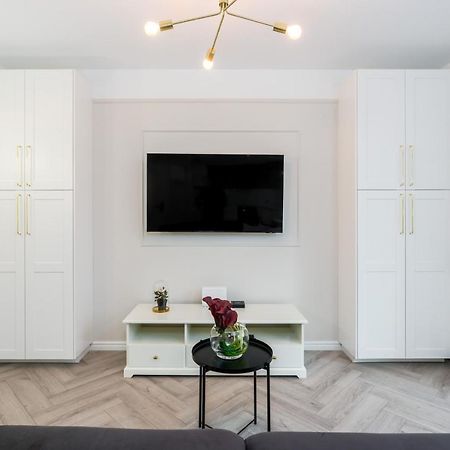 Modern Studio Apartments Poznan City Center By Noclegi Renters Exterior photo