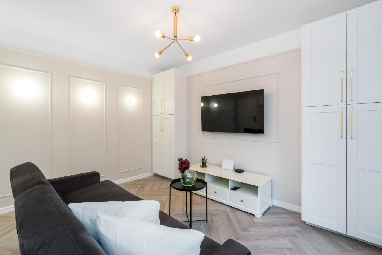 Modern Studio Apartments Poznan City Center By Noclegi Renters Exterior photo